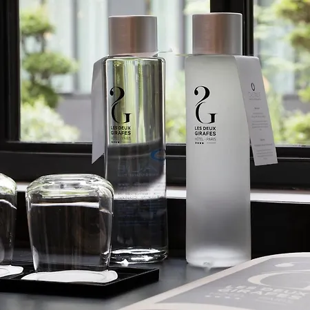 Les Deux Girafes Szálloda