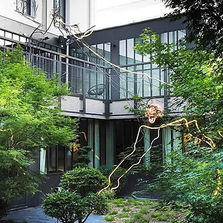 Les Deux Girafes Hotel