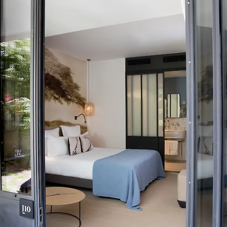 Les Deux Girafes Hotel 4*