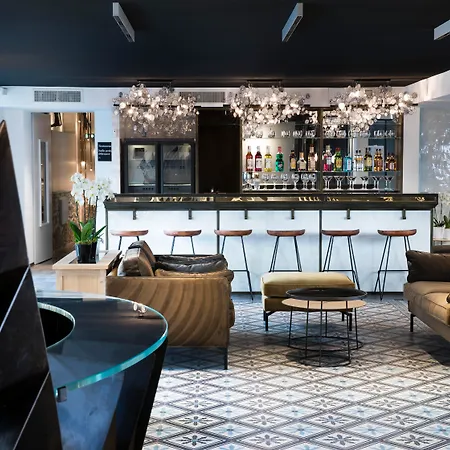 Les Deux Girafes Hotel