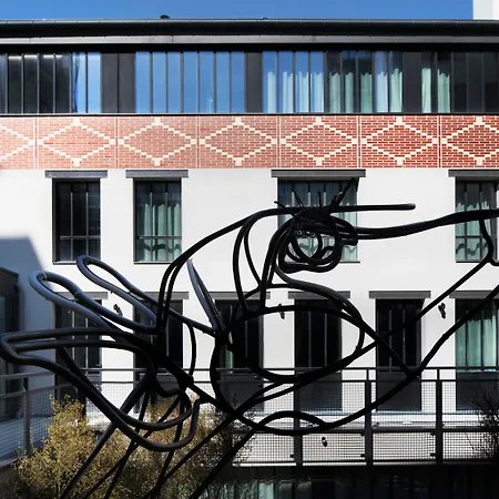 Les Deux Girafes Hotel